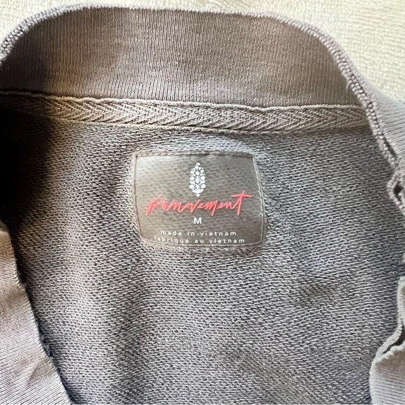 FP Movement Free People crew neck metti pullover sweatshirt taupe pockets M - Picture 7 of 8